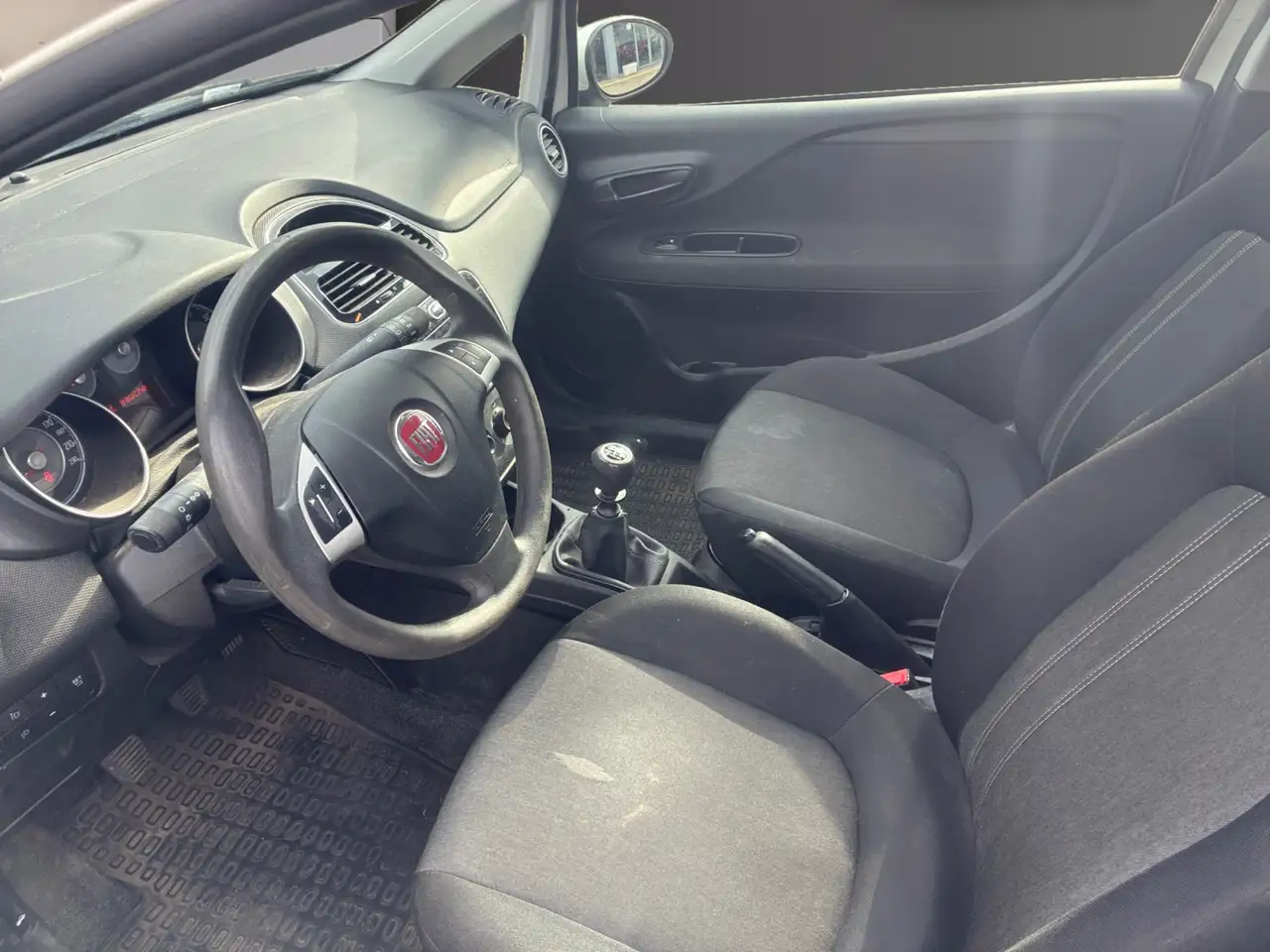 Fiat Punto - 8