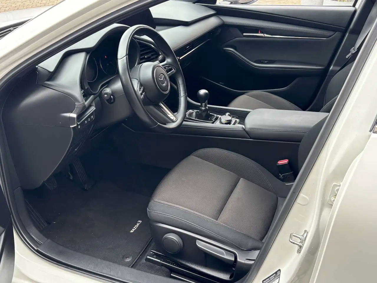 Mazda 3 - 7