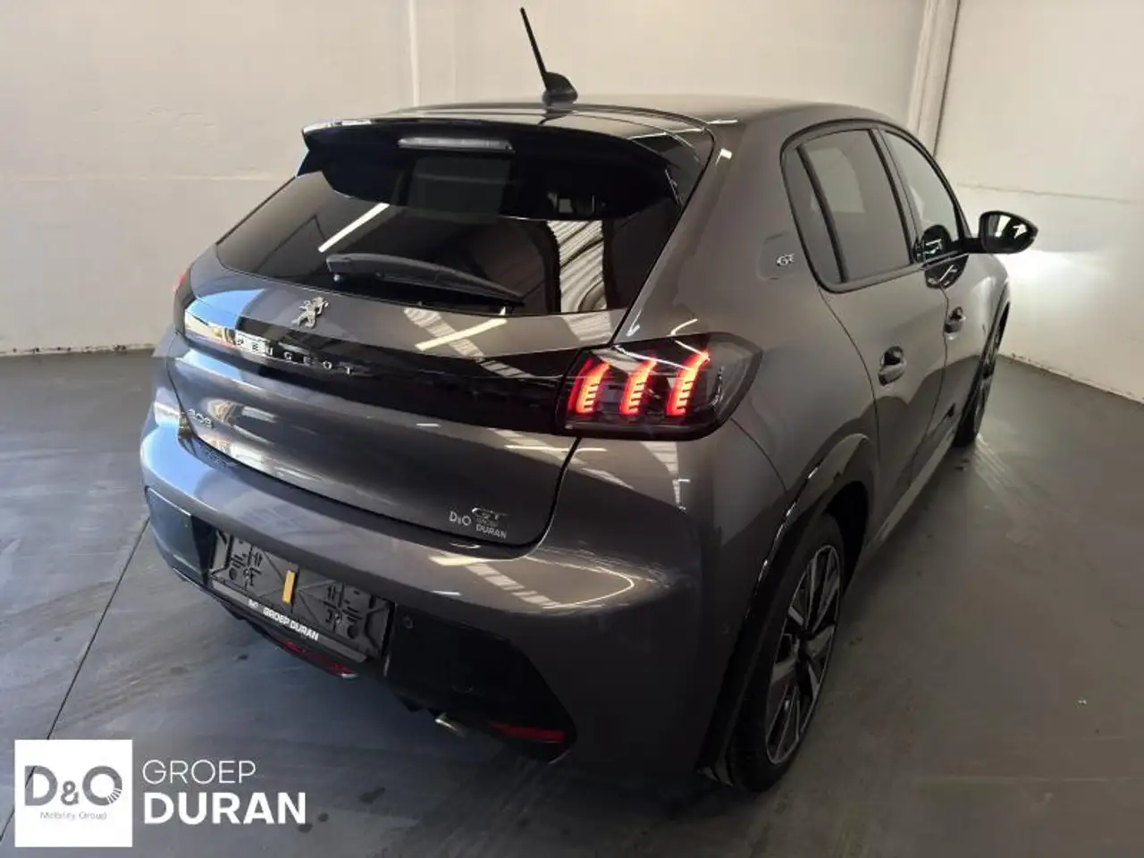 Peugeot 208 - 4