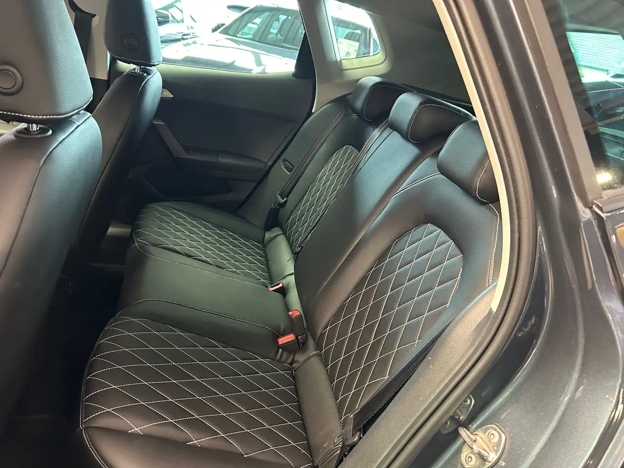 SEAT Arona - 8