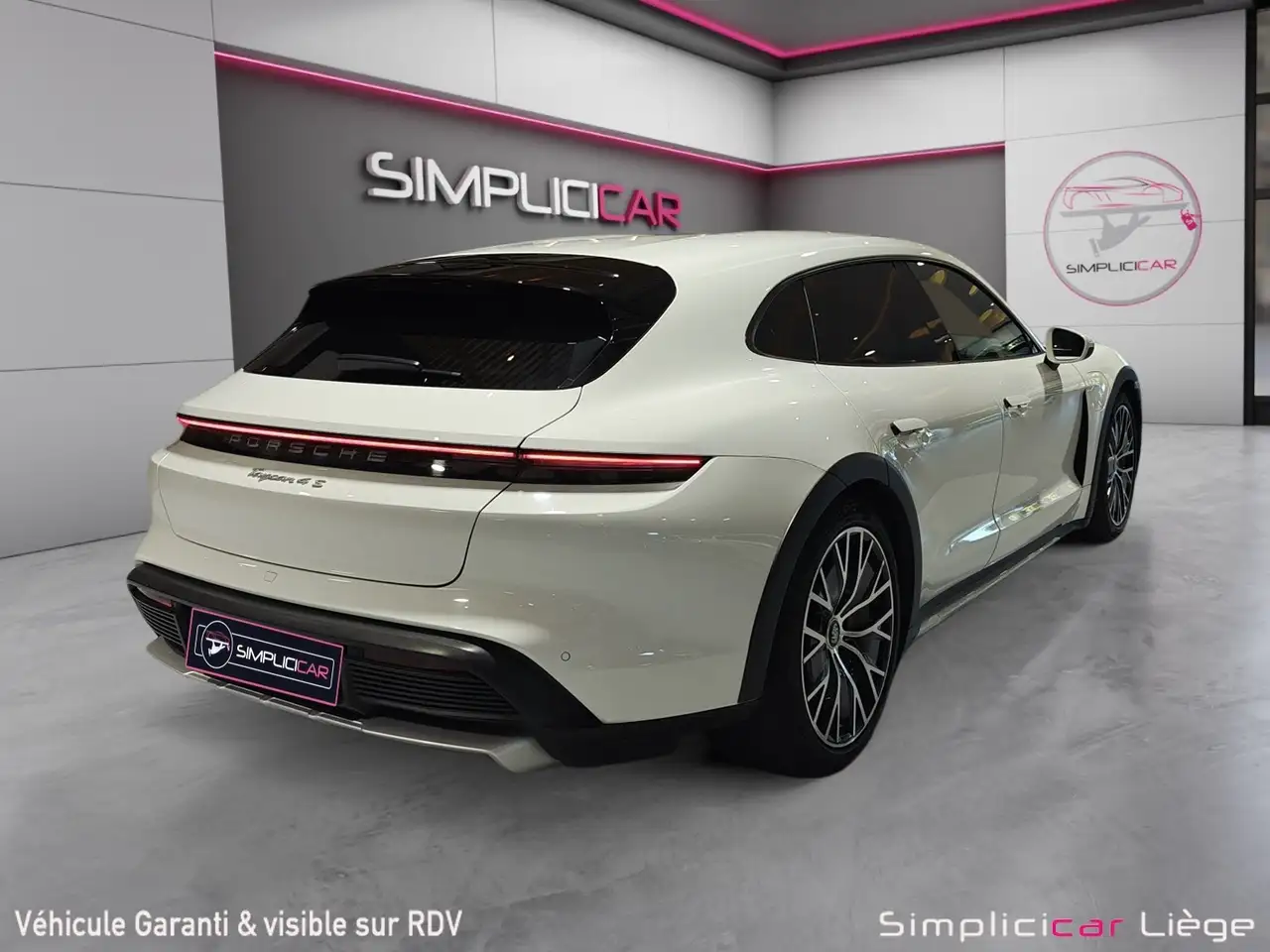 Porsche Taycan - 4