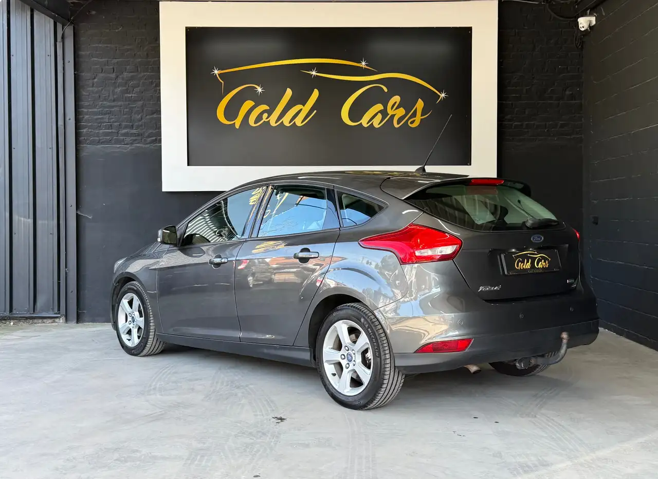 Ford Focus - 4