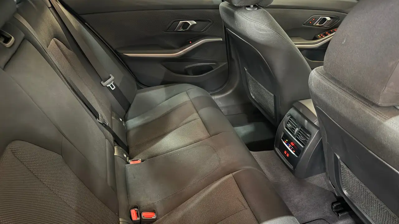 BMW 318 - 10
