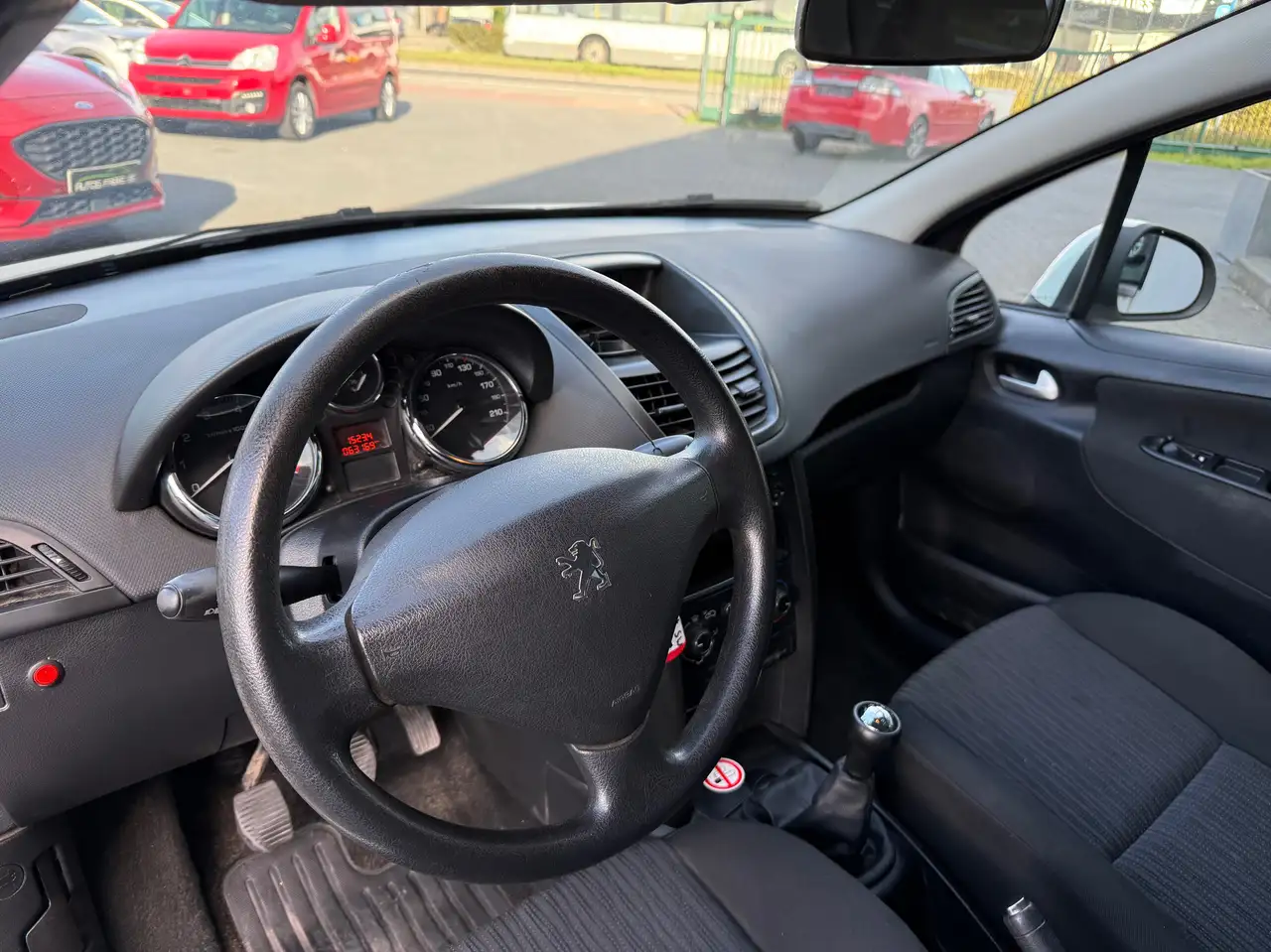 Peugeot 207 - 7
