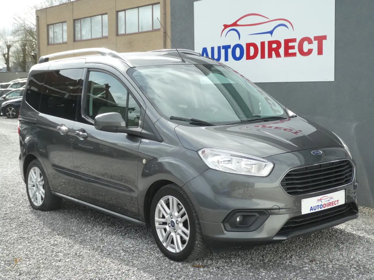 Ford Tourneo Courier - 6