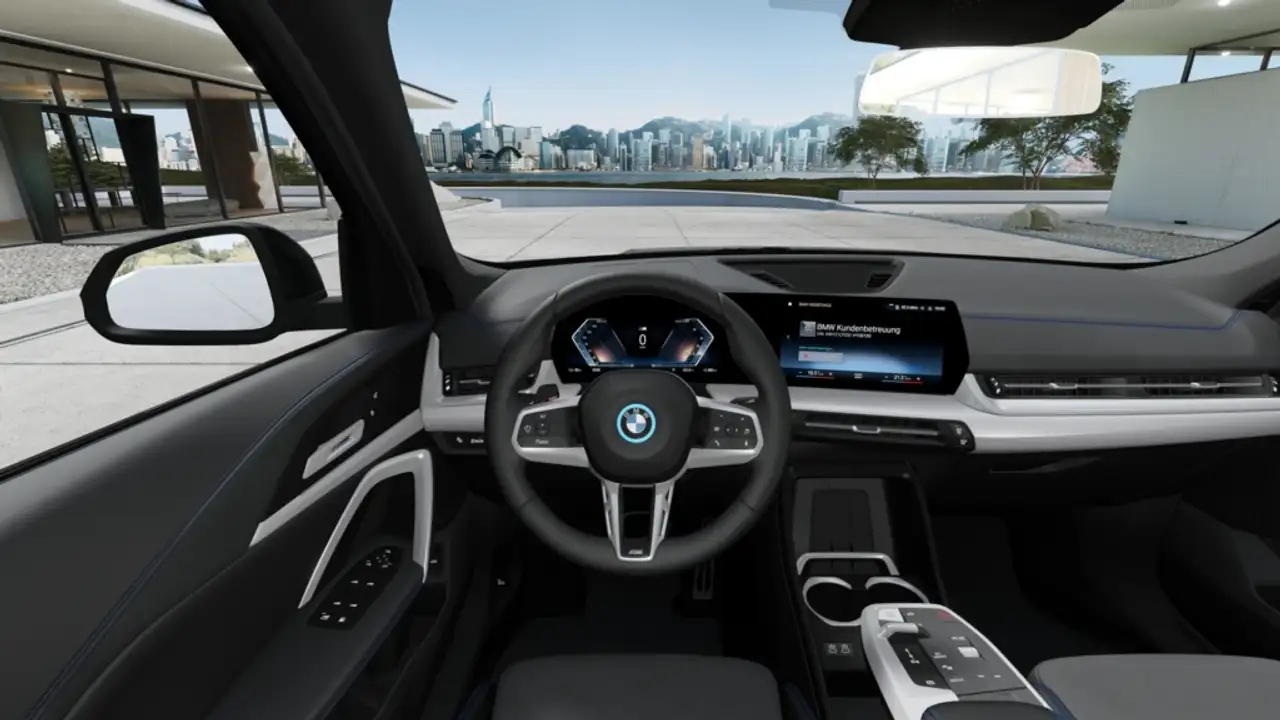 BMW iX1 - 8