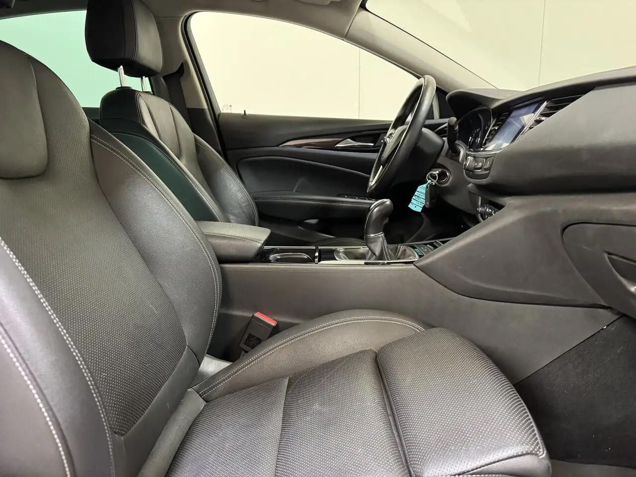 Opel Insignia - 2