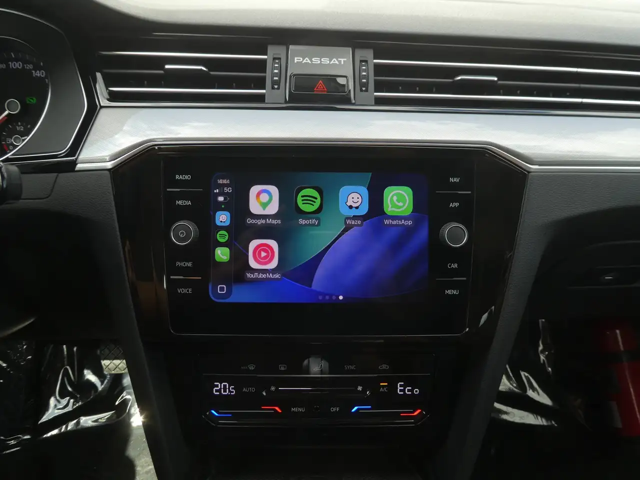 Volkswagen Passat Variant - 10