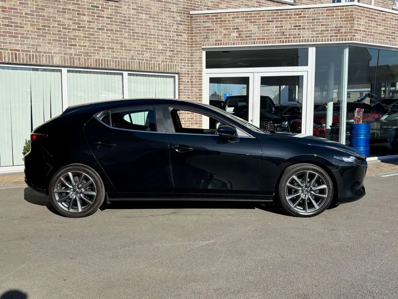 Mazda 3 - 6