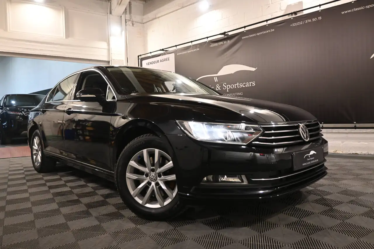 Volkswagen Passat - 4
