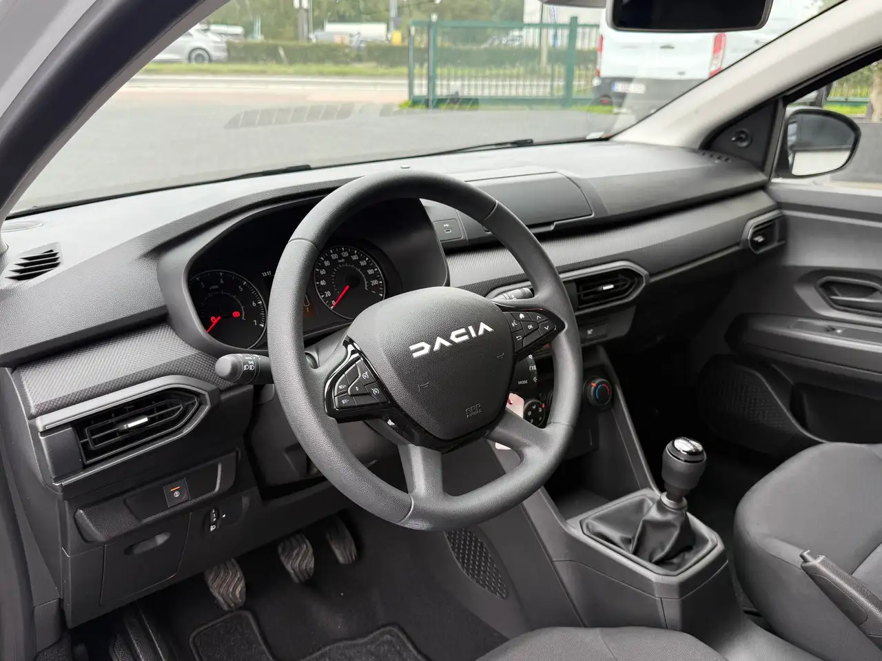 Dacia Sandero - 9
