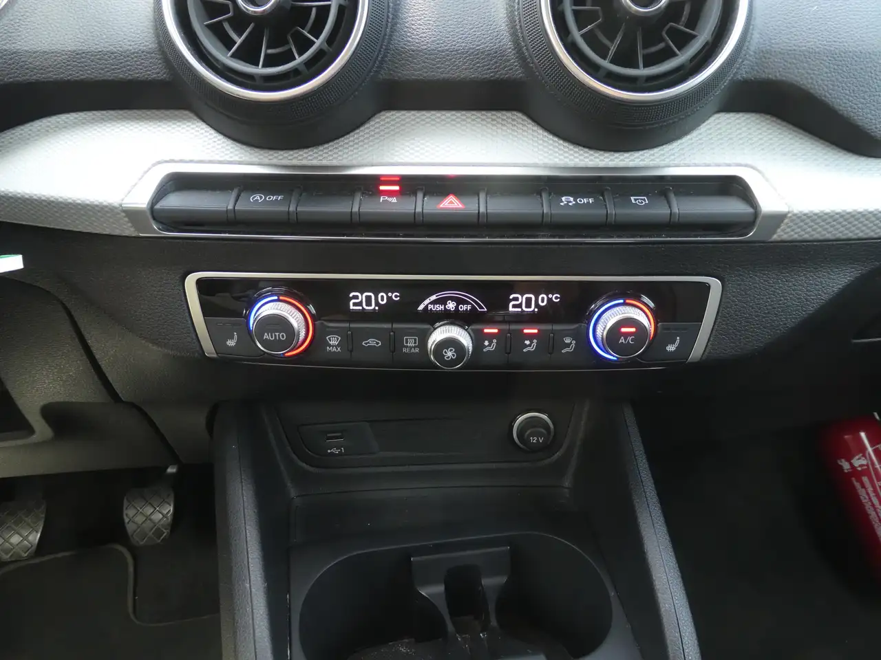 Audi Q2 - 11