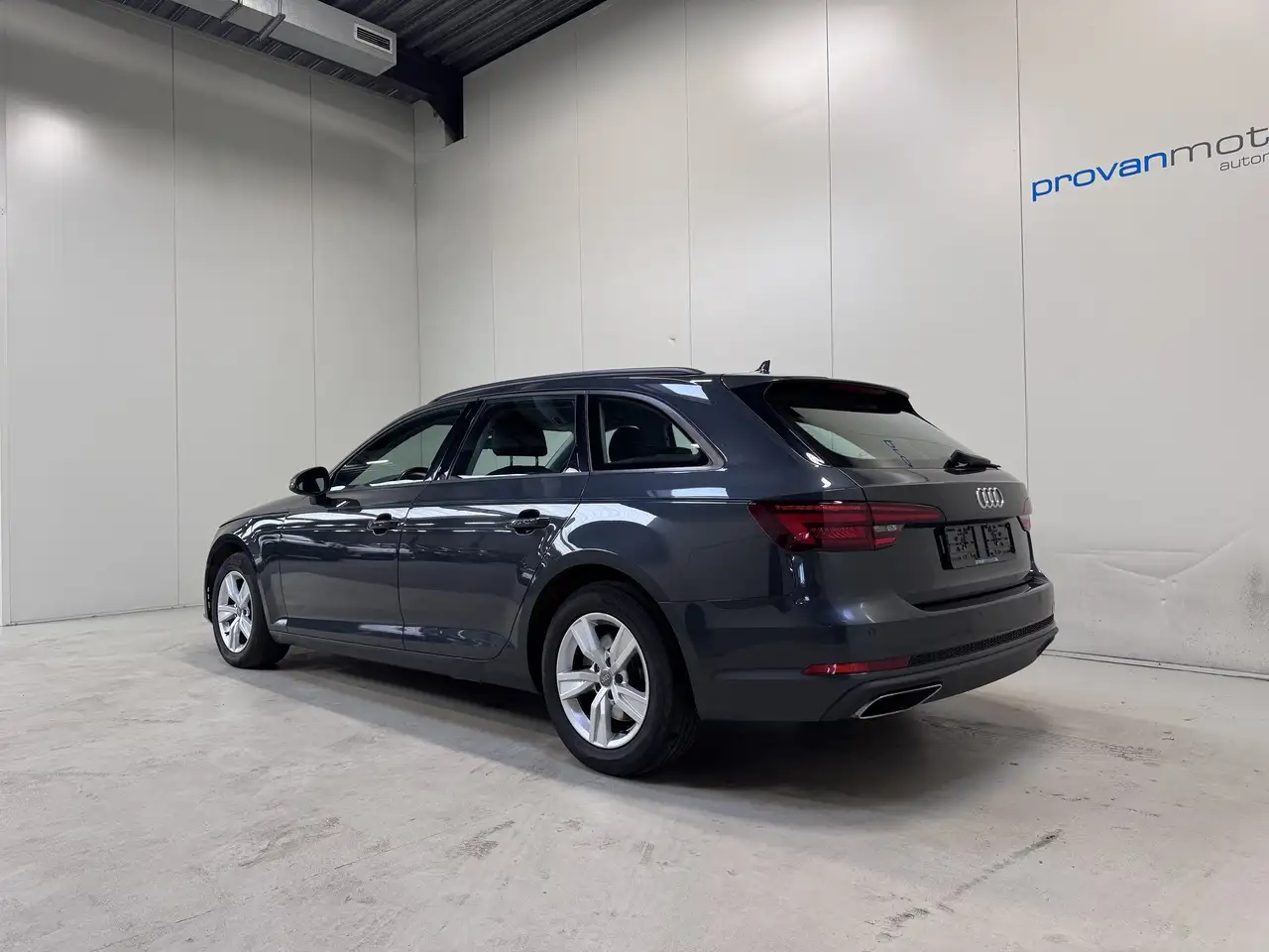 Audi A4 - 6
