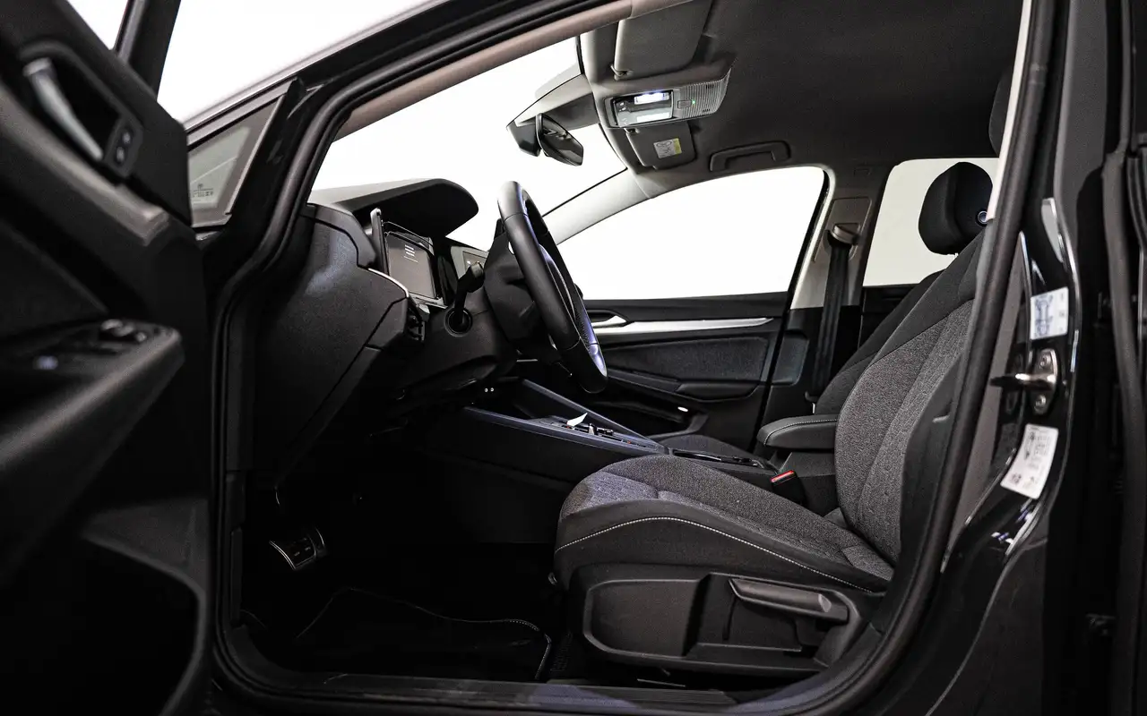 Volkswagen Golf - 9