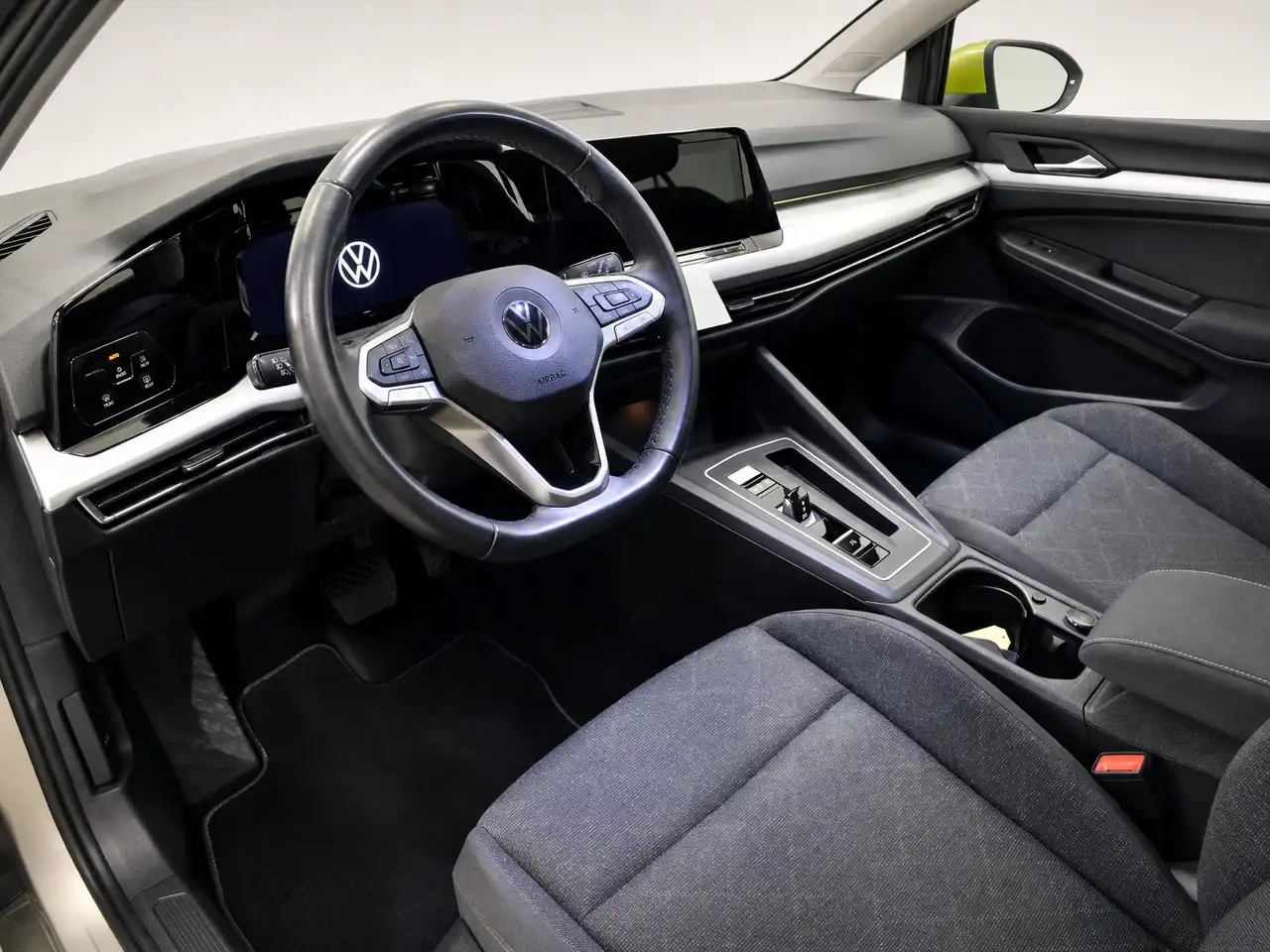 Volkswagen Golf Variant - 11
