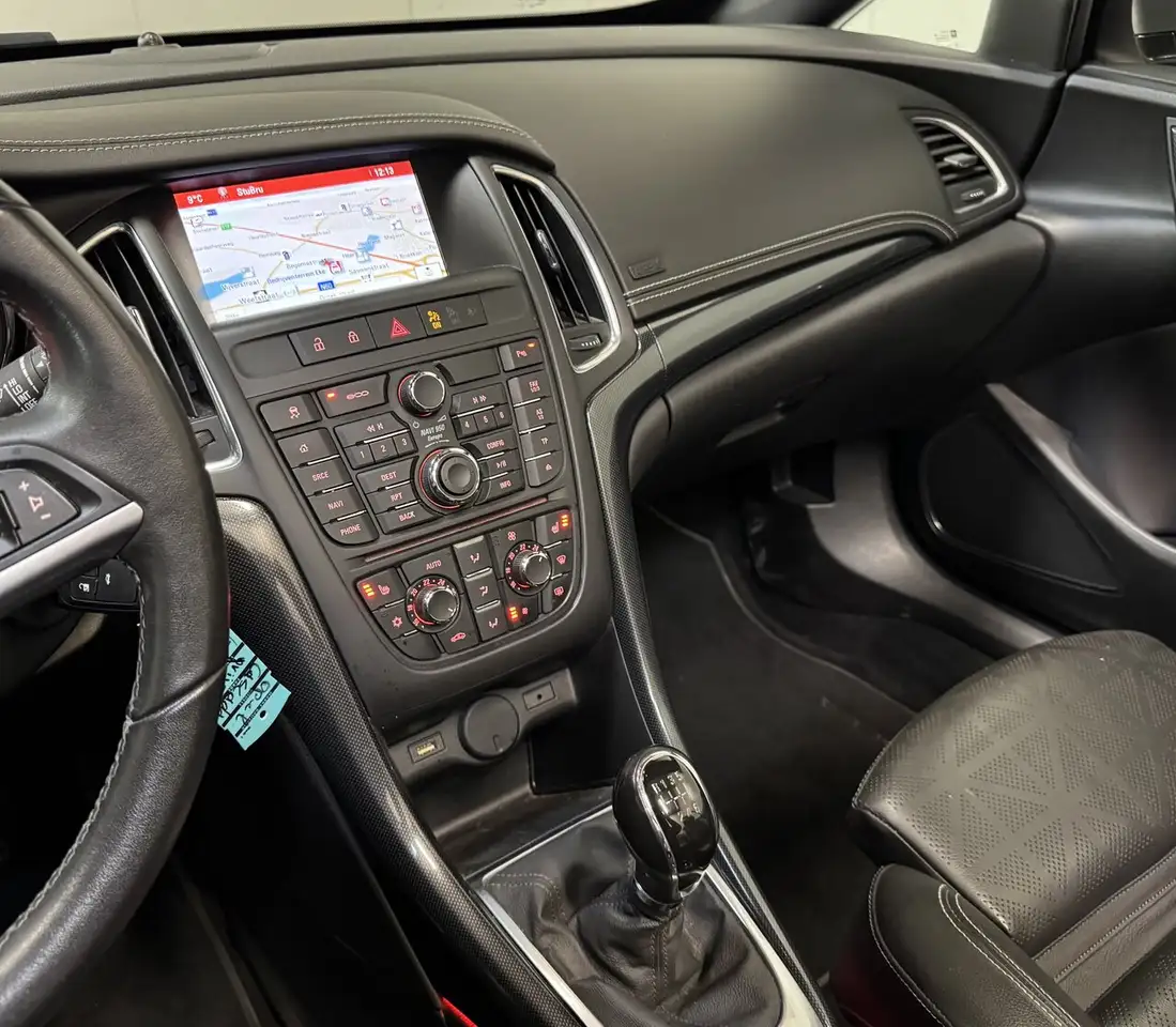 Opel Cascada - 12