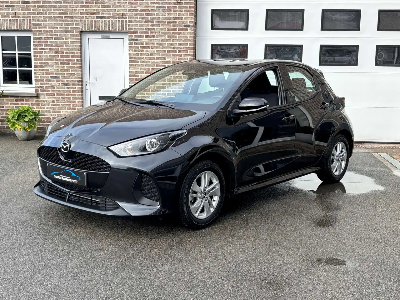 Mazda 2 - 3