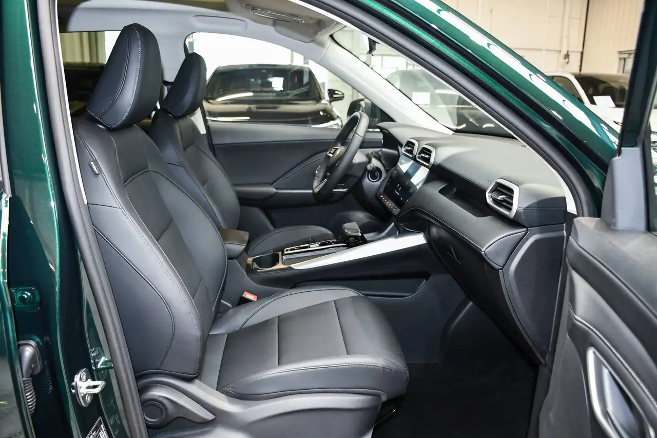 MG ZS - 7