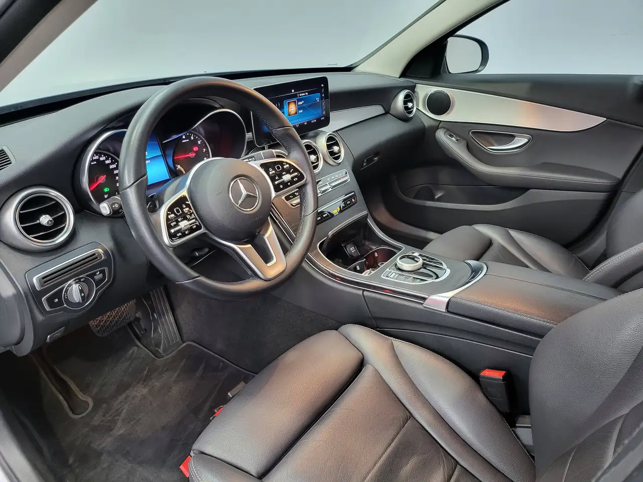 Mercedes-Benz C 200 - 11