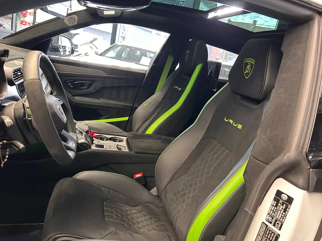 Lamborghini Urus - 7