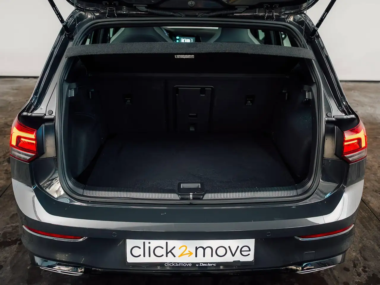 Volkswagen Golf - 8