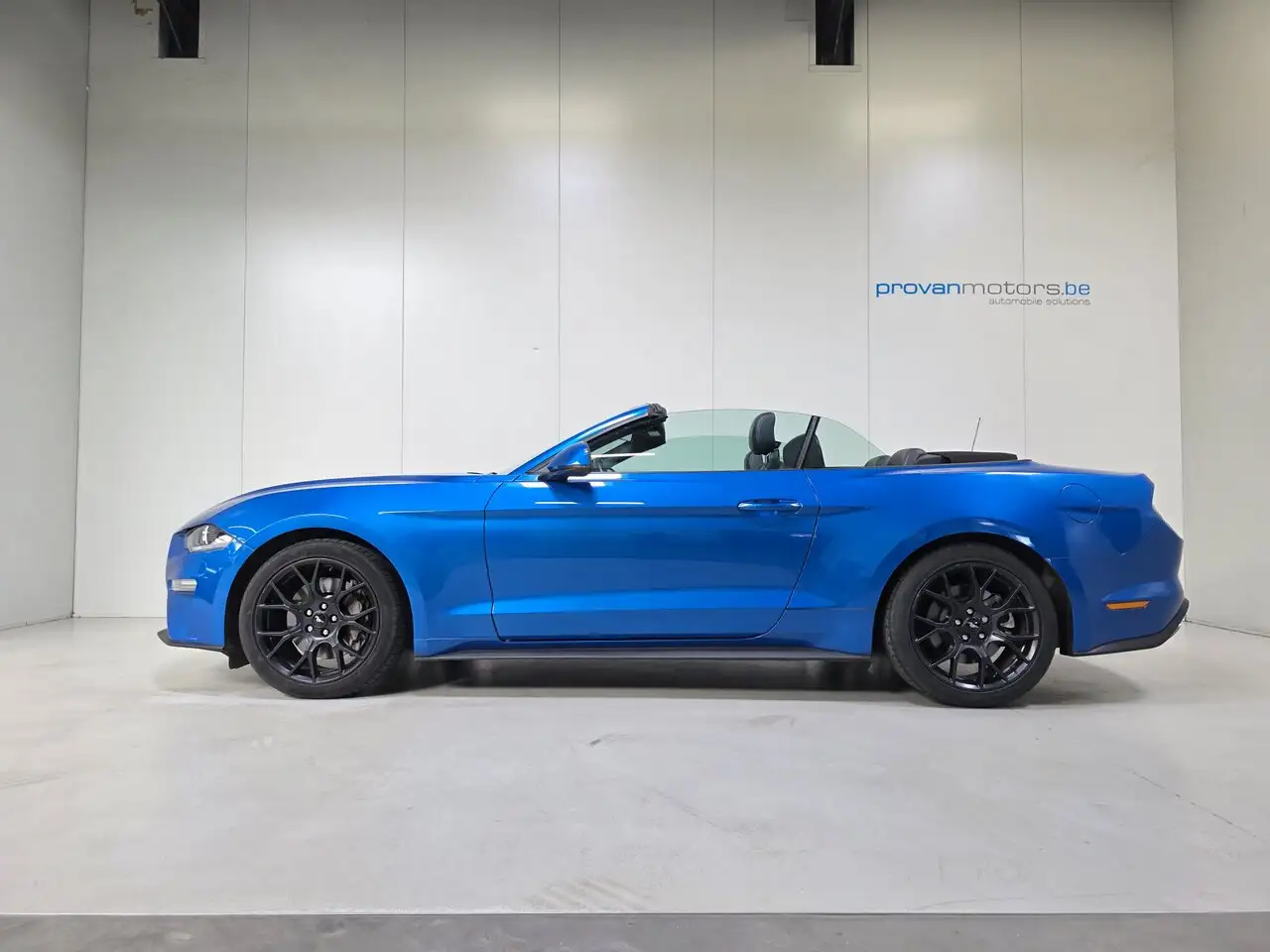 Ford Mustang - 8