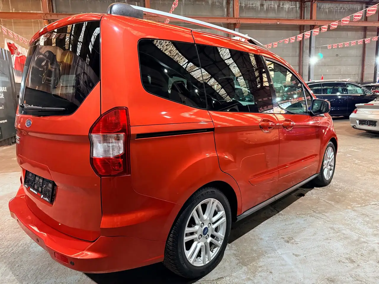 Ford Tourneo Courier - 5