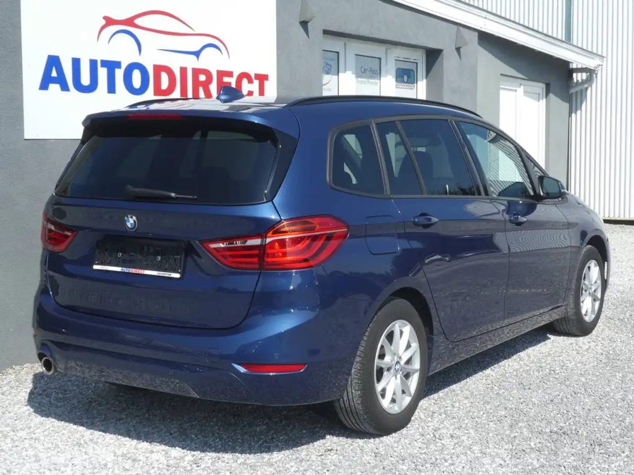 BMW 216 - 4