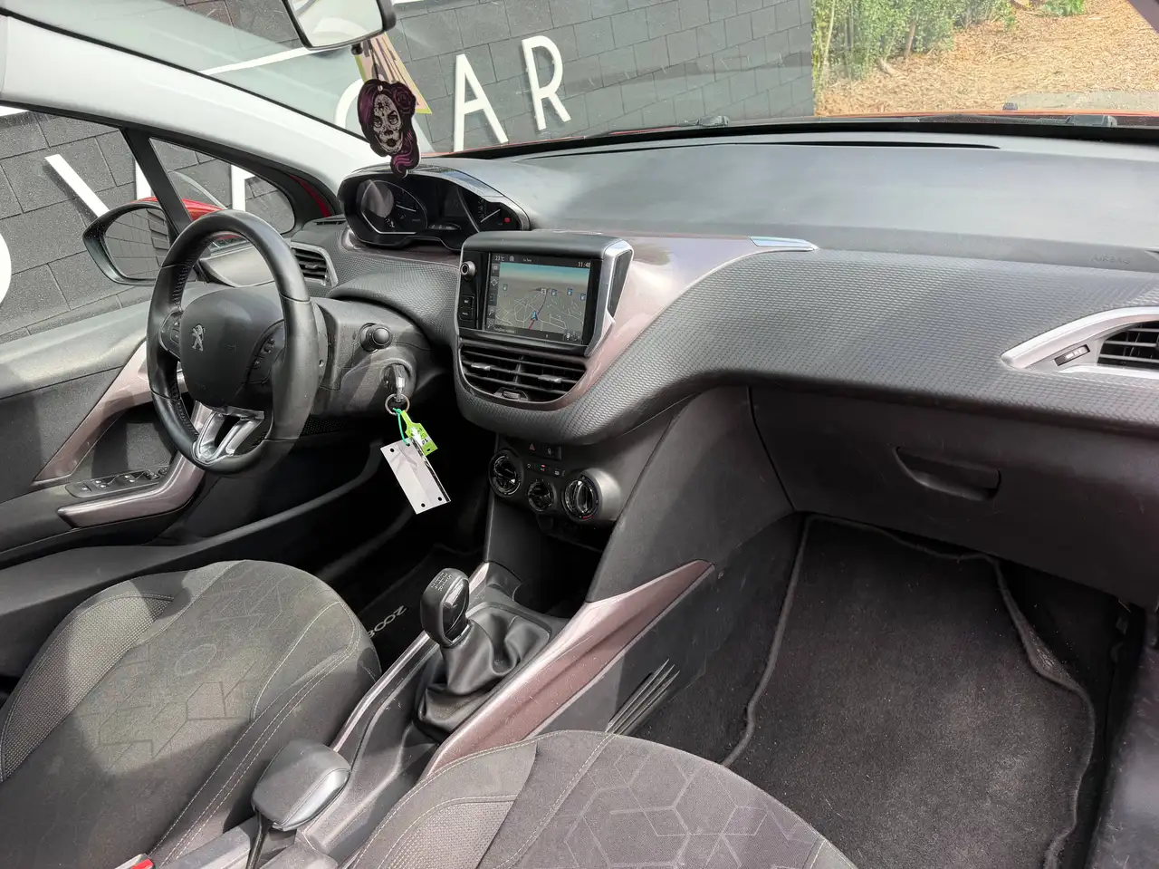Peugeot 2008 - 9