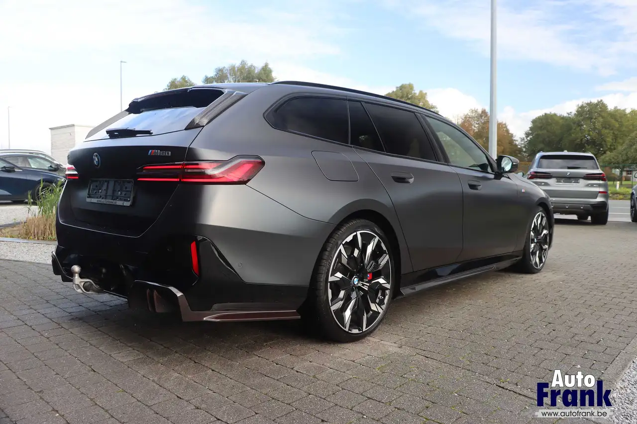 BMW i5 - 7