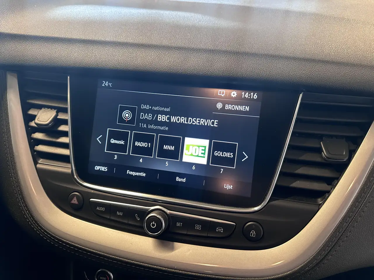Opel Grandland X - 11