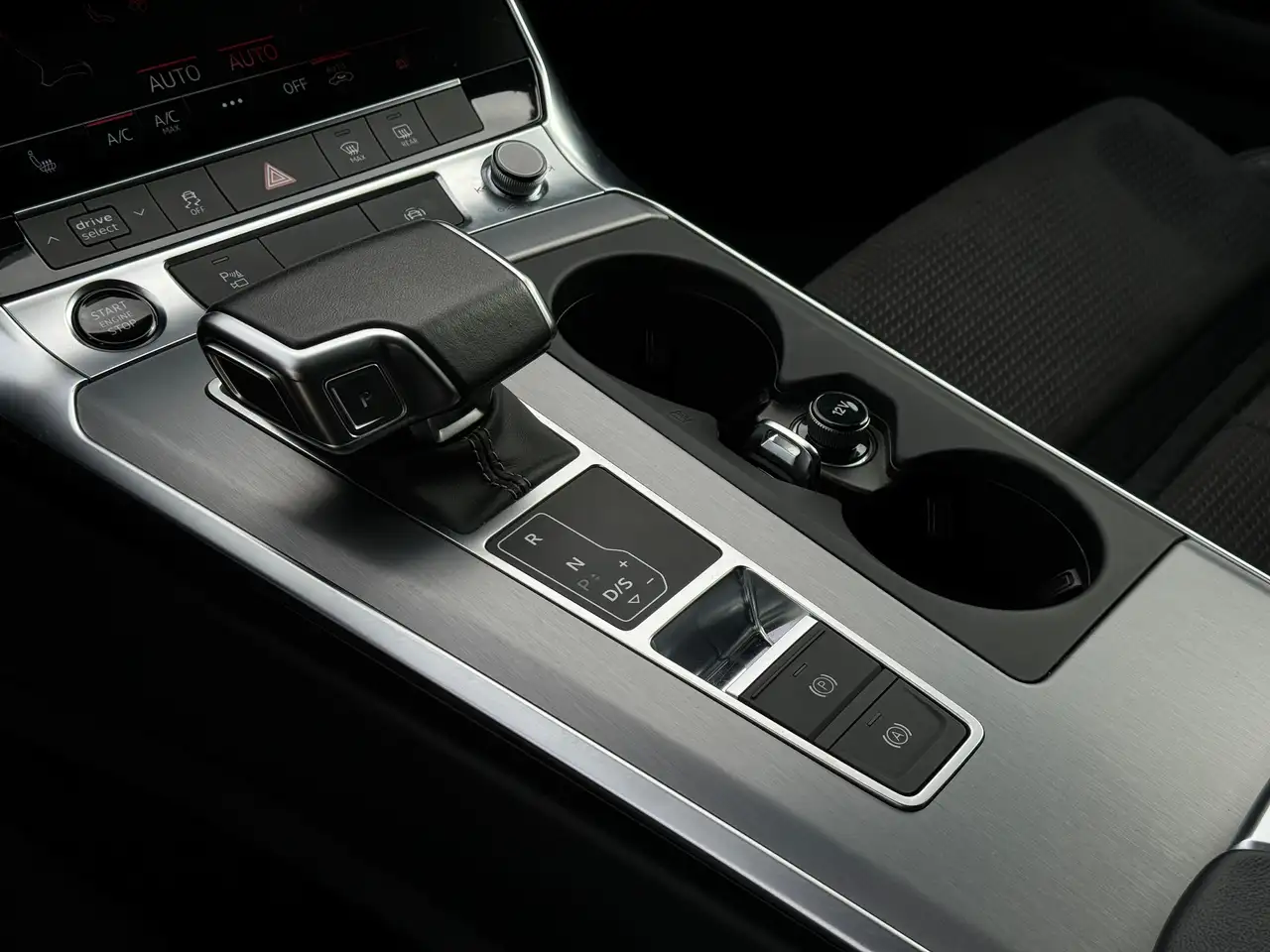 Audi A6 - 12