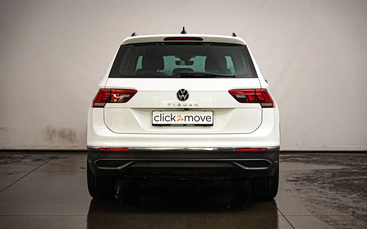 Volkswagen Tiguan - 4