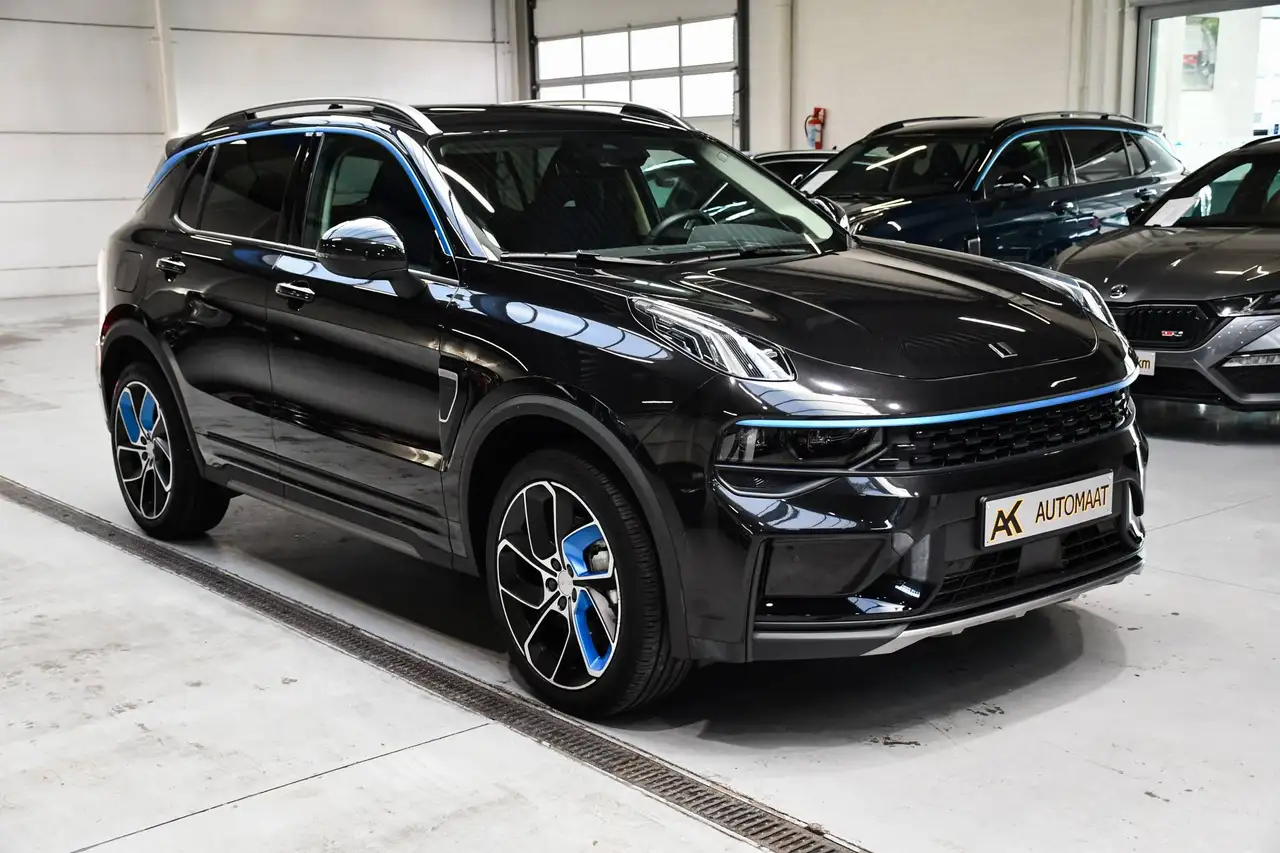 Lynk & Co 01 - 2