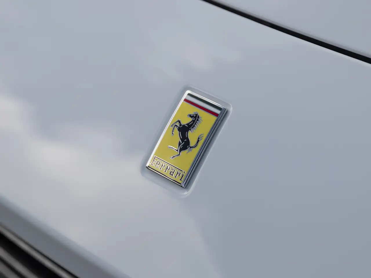 Ferrari GTC4 Lusso - 11