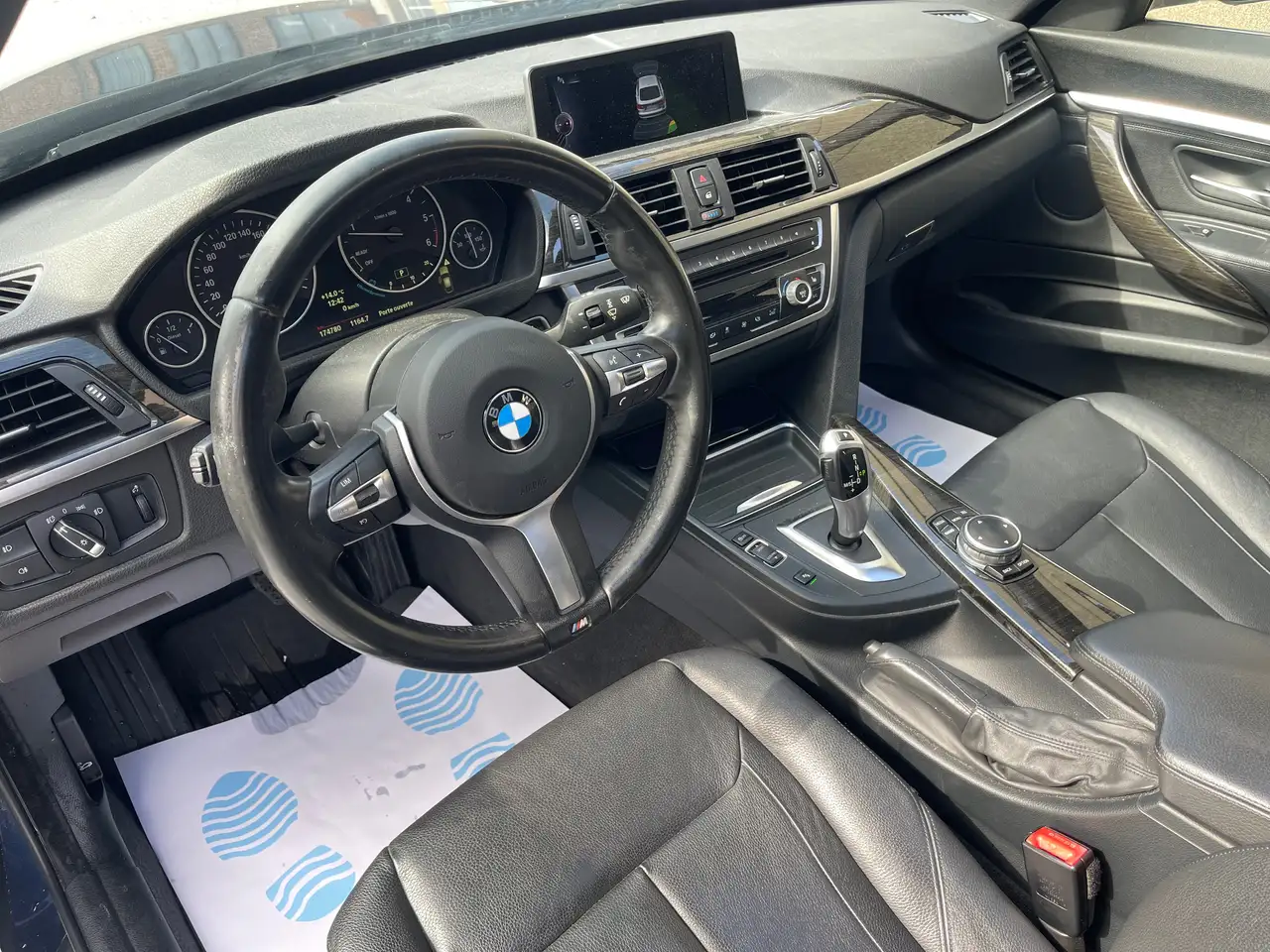 BMW 318 - 10