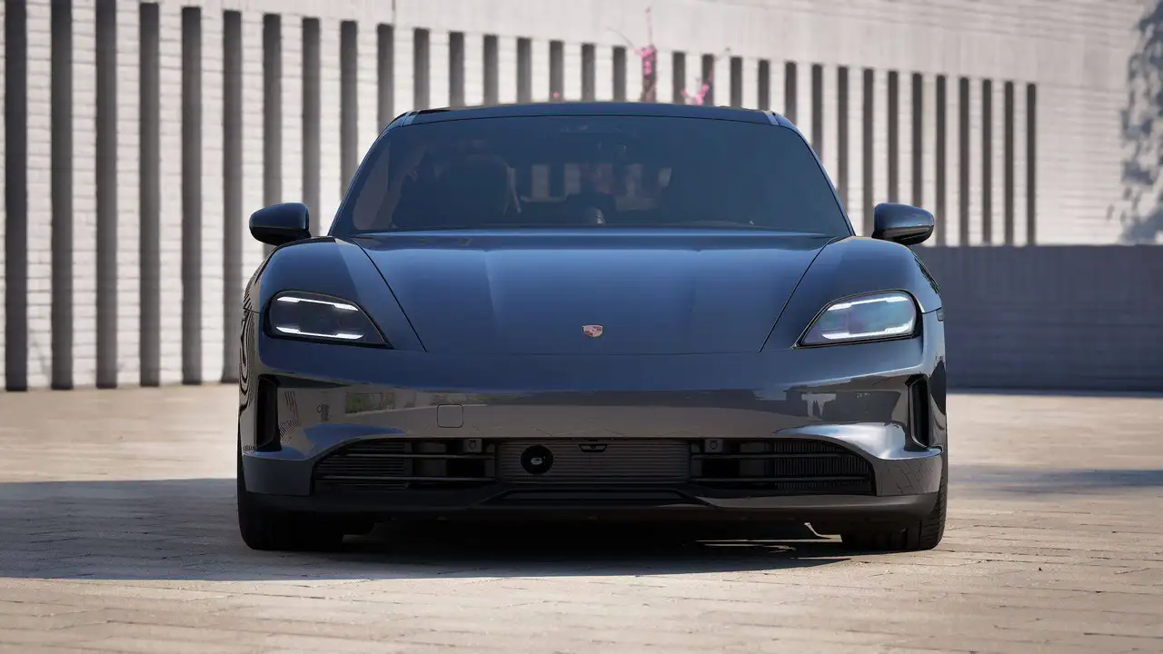 Porsche Taycan - 6
