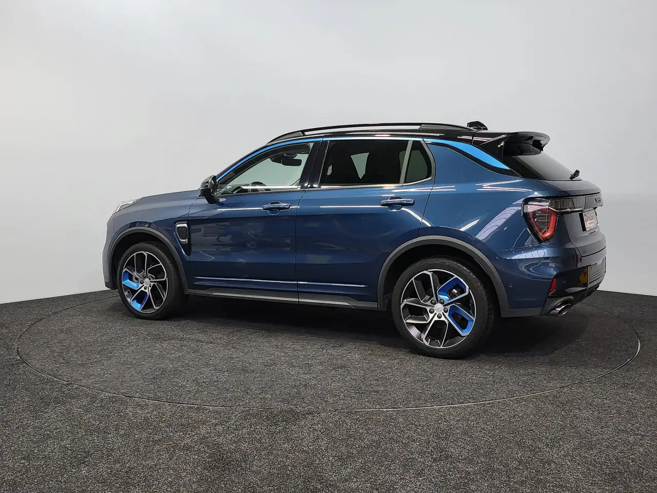 Lynk & Co 01 - 4