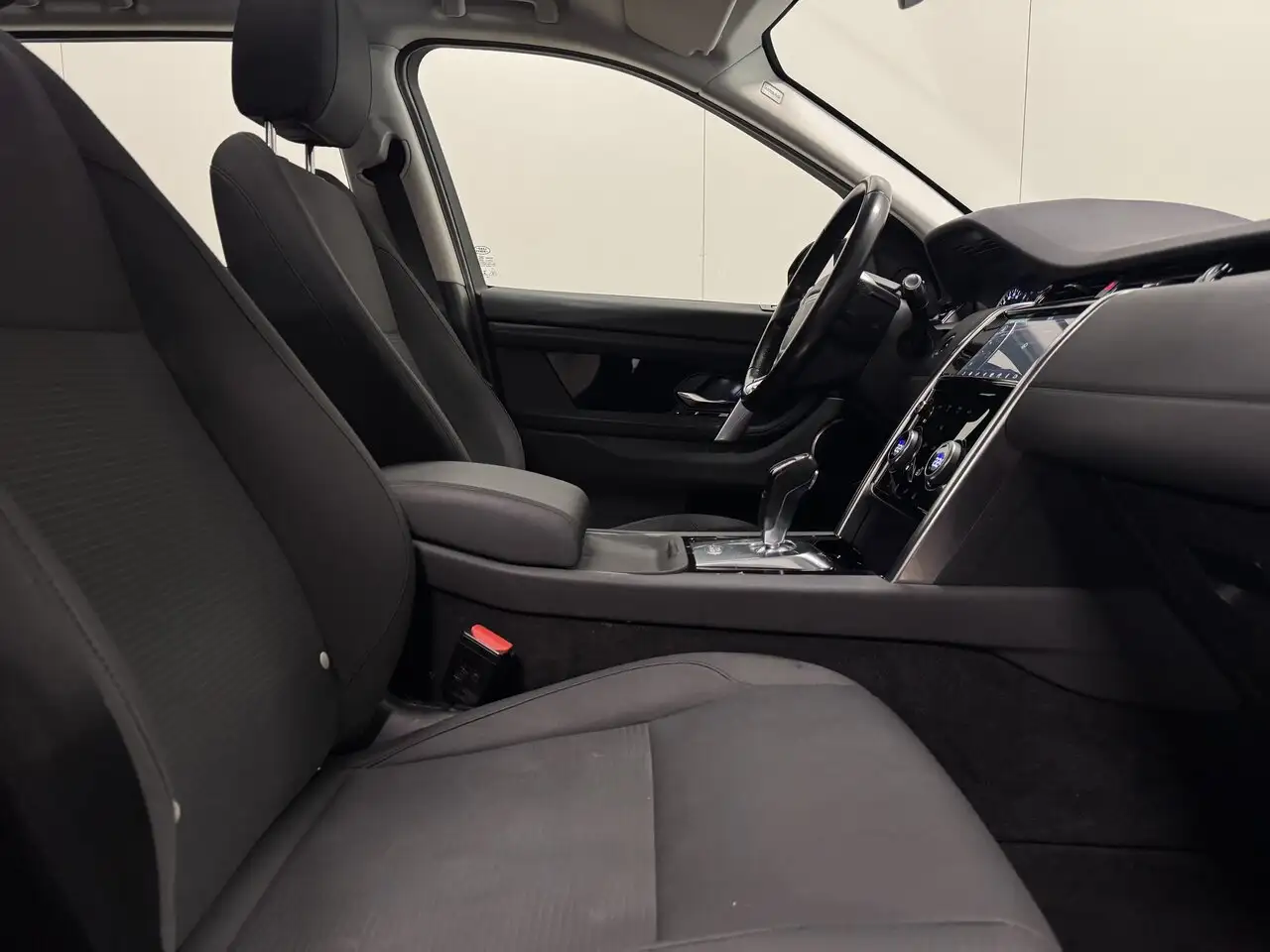Land Rover Discovery Sport - 2