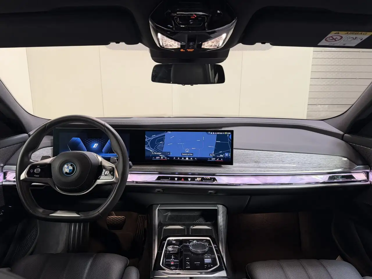 BMW 750 - 11