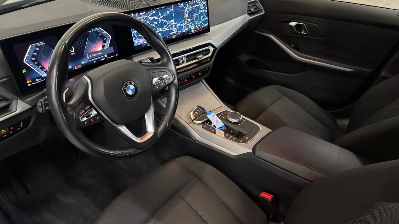 BMW 318 - 8