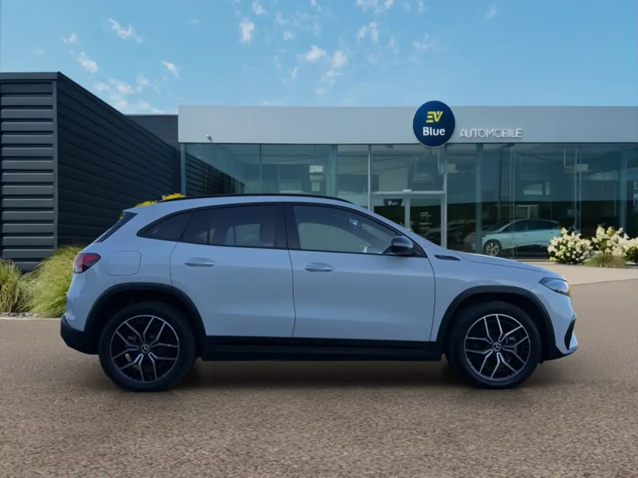 Mercedes-Benz EQA 250 - 7