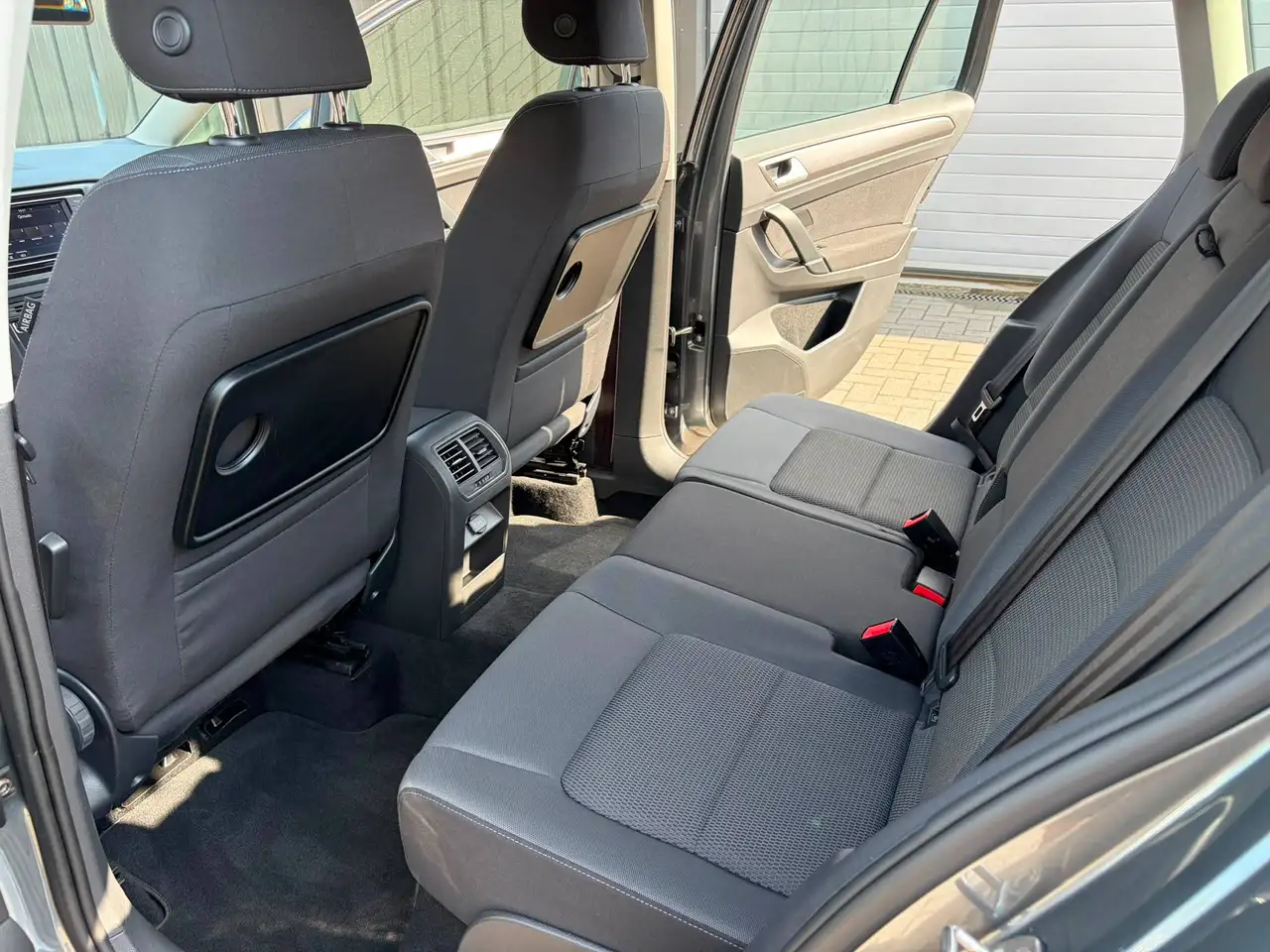 Volkswagen Golf Sportsvan - 10