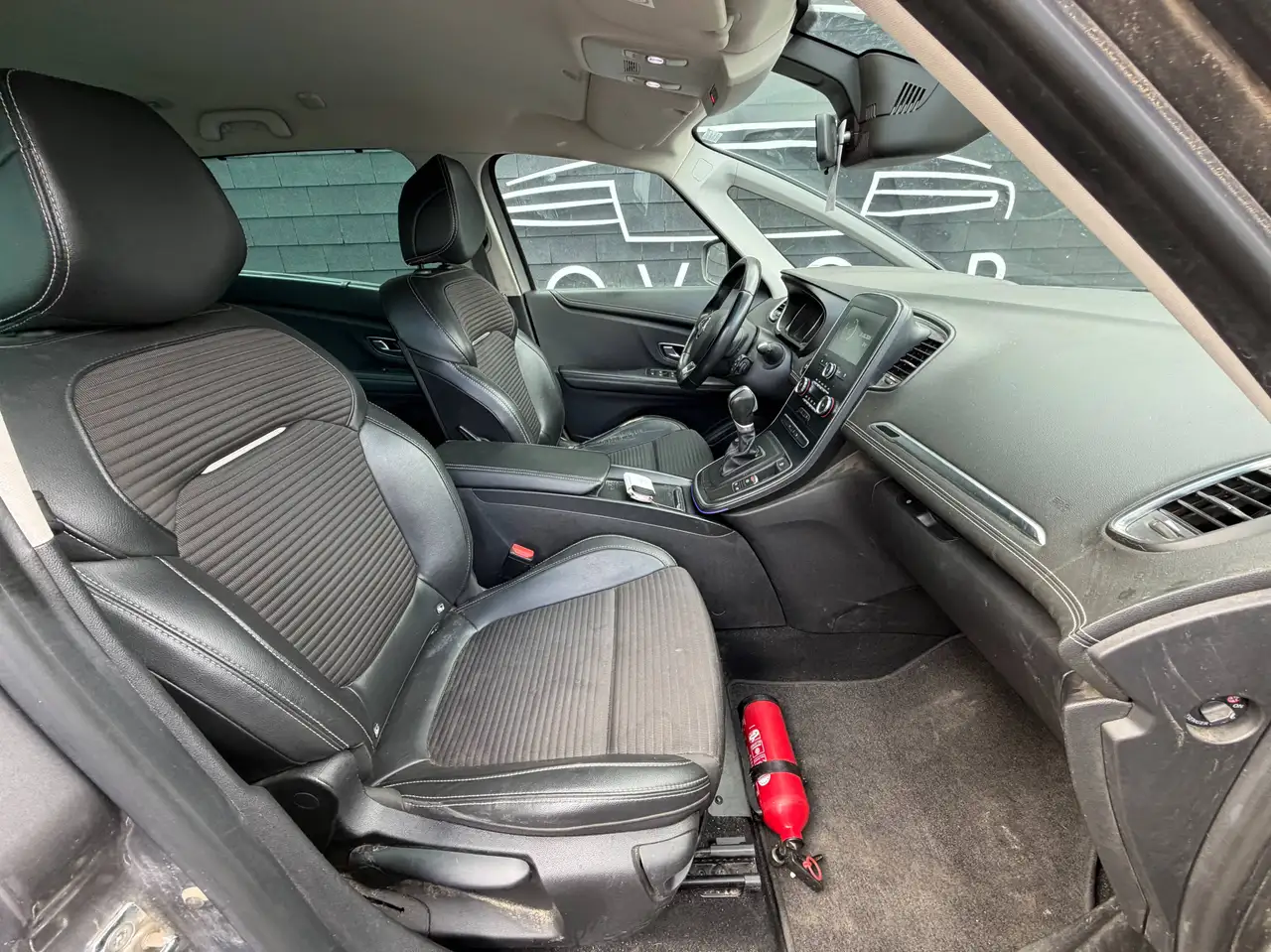 Renault Grand Scenic - 9