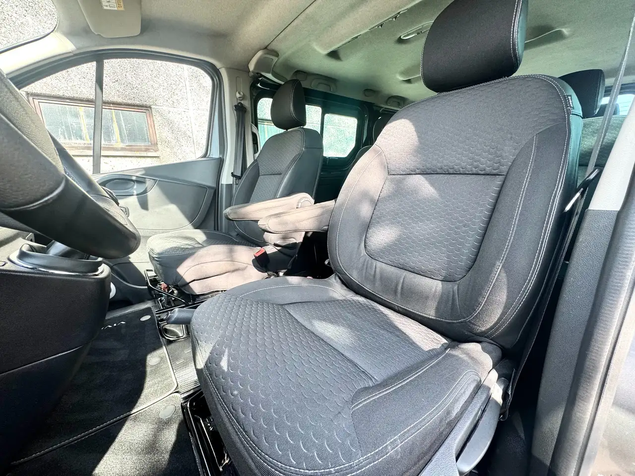 Opel Vivaro - 7