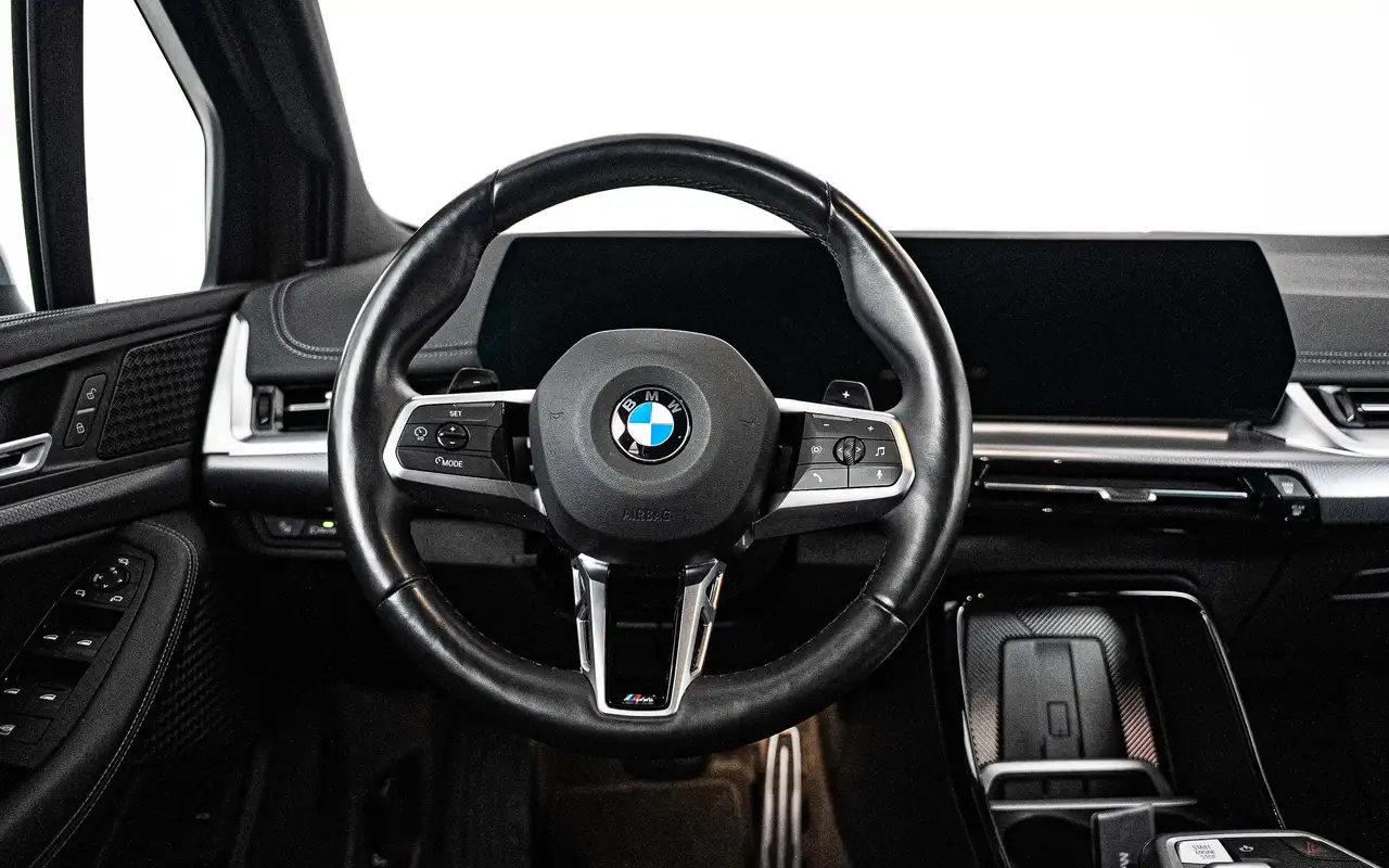 BMW 218 - 12