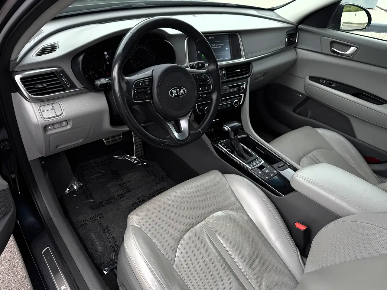 Kia Optima - 11