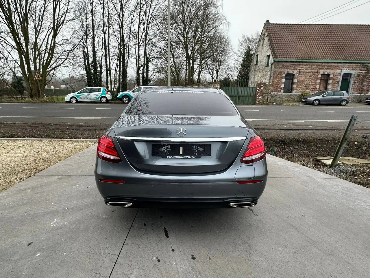 Mercedes-Benz E 300 - 5