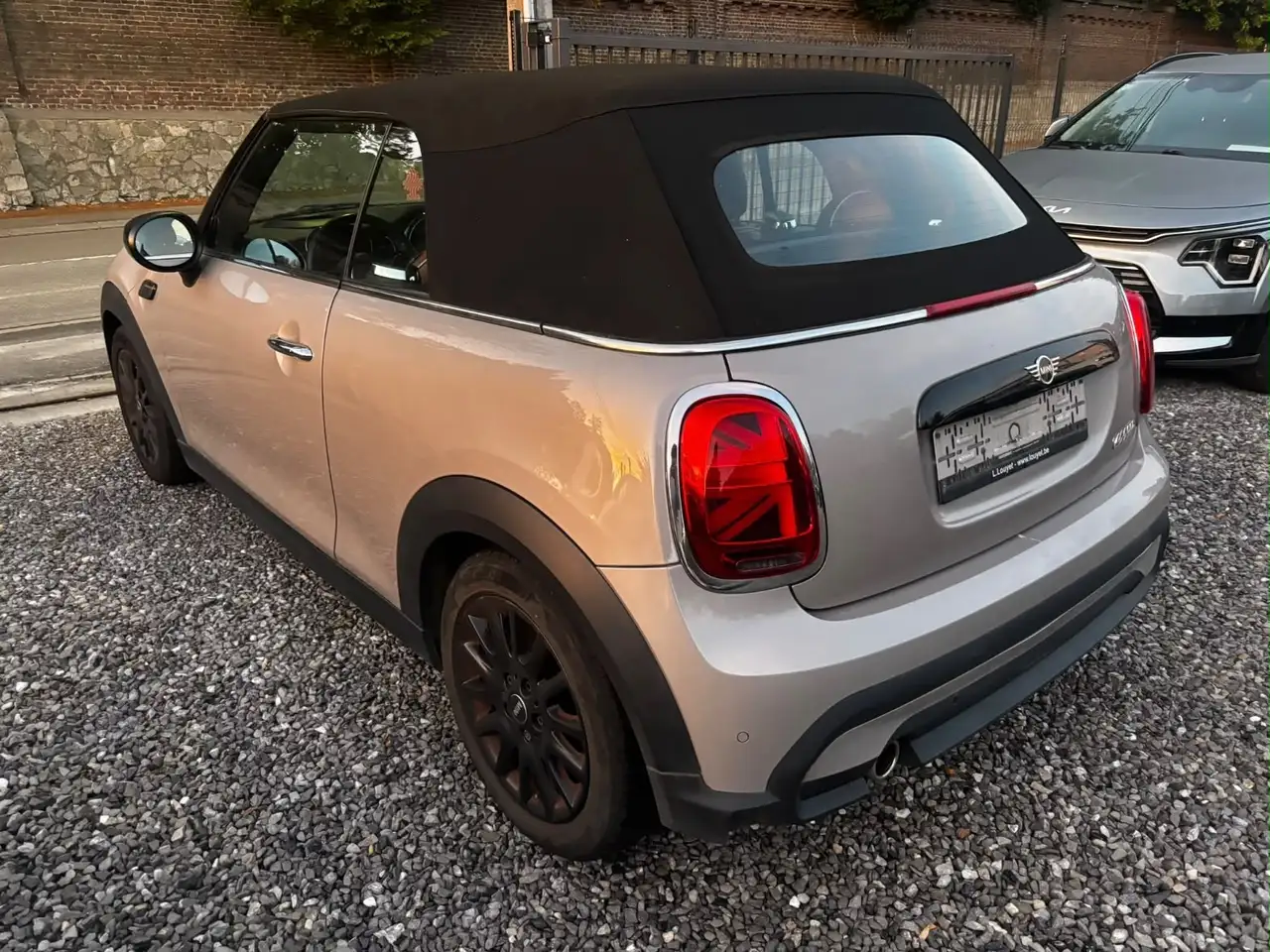 MINI Cooper Cabrio - 5