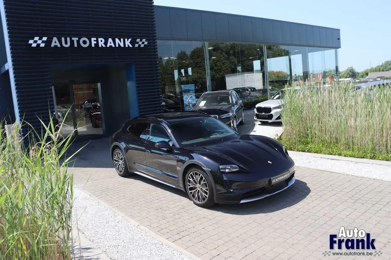 Porsche Taycan - 9